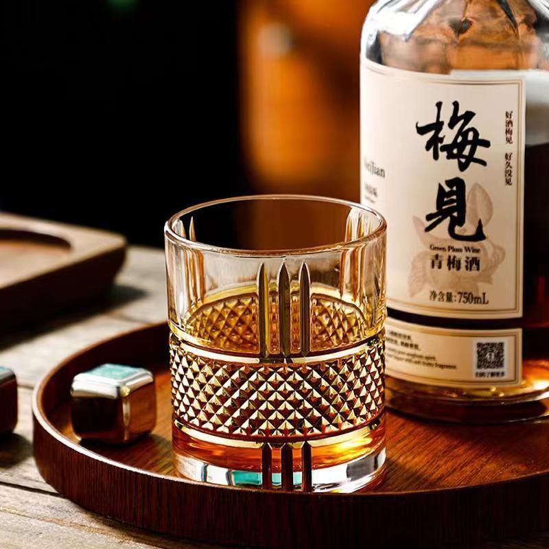 Whisky Beer And Wine - 유럽 스타일 럭셔리 황금 구식 위스키